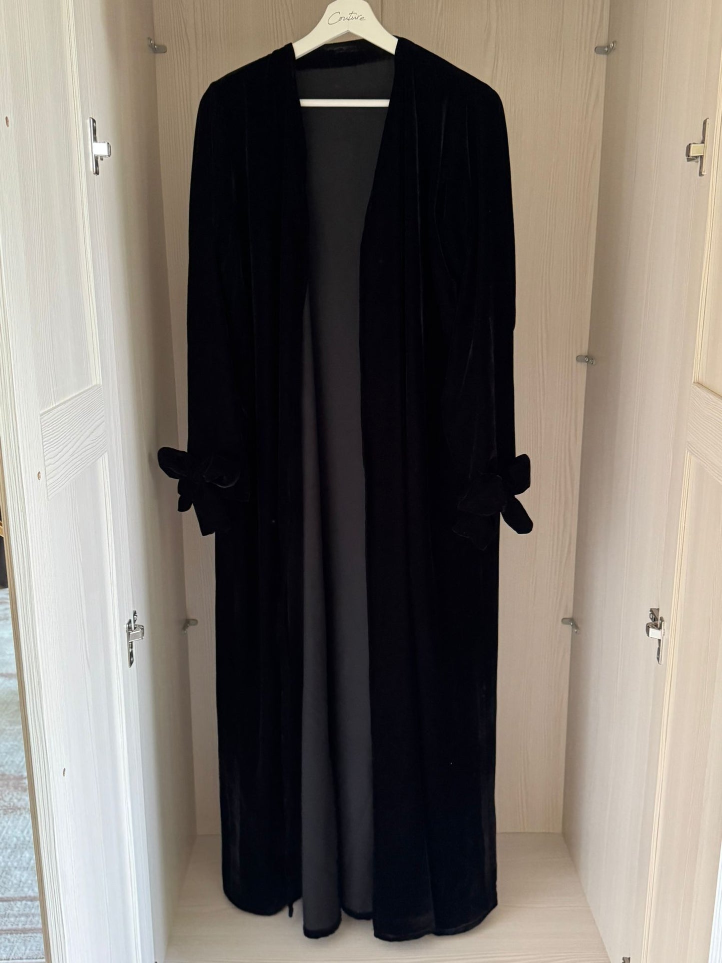 Bow Abaya